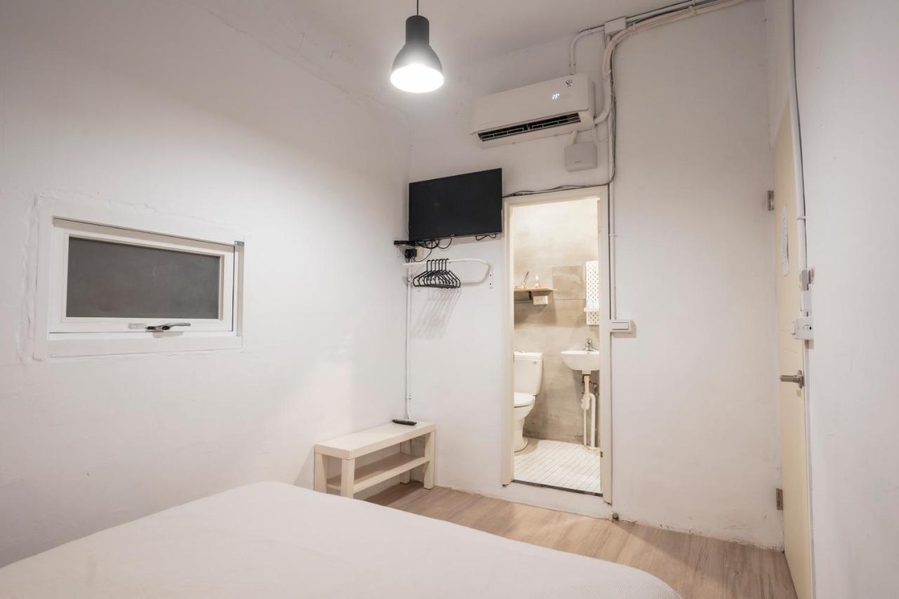 Ruifang Yi Hostel New Taipei City Экстерьер фото